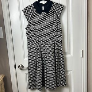 Ann Taylor Black & White Sleeveless Dress